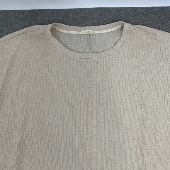 Aveology Cute‎ Ruffled Blouse 22/24 Beige Textured Knit Top - Picture 2 of 12